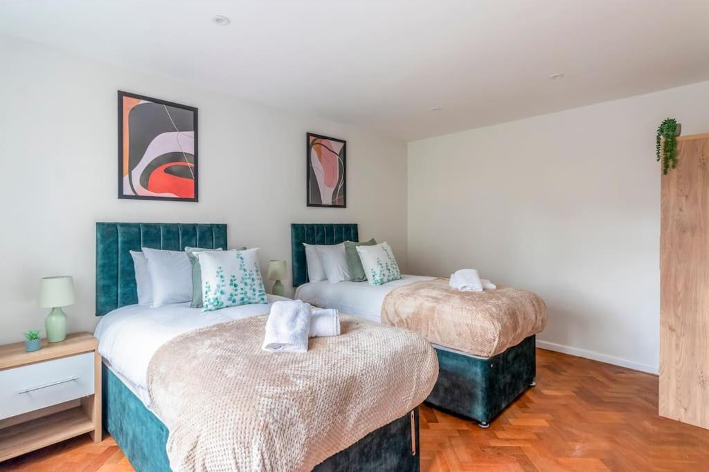 Spacious Sea View 2 Bedroom Sleeps 6-Free Parking Bournemouth Bagian luar foto